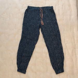 Women’s Light Weight Joggers